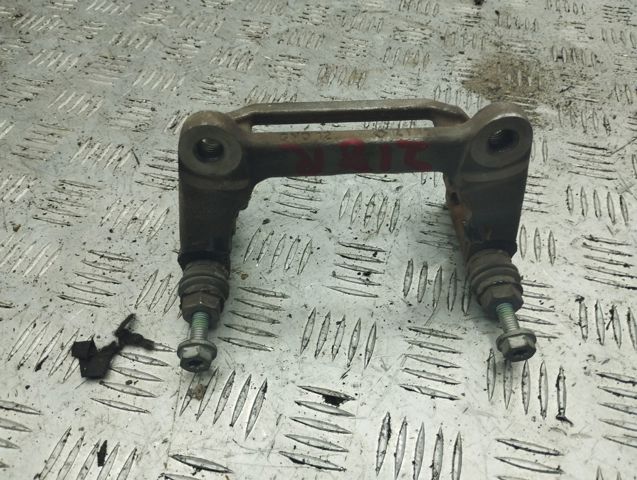 Скоба суппорта заднего 8W0615426 VAG