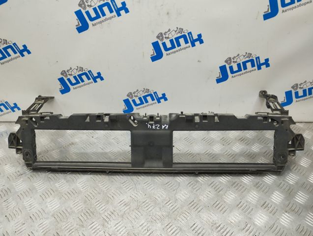 8W0807771 VAG Кронштейн решетки радиатора купить в Сумы
