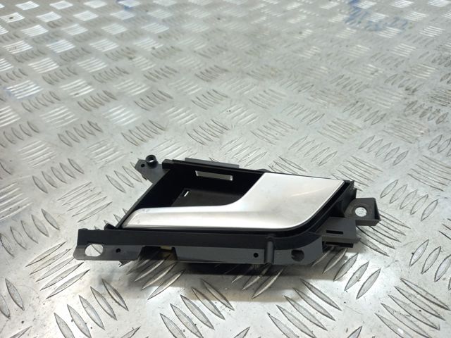Ручка передней двери внутренняя, правая 8W0837020C4PK VAG