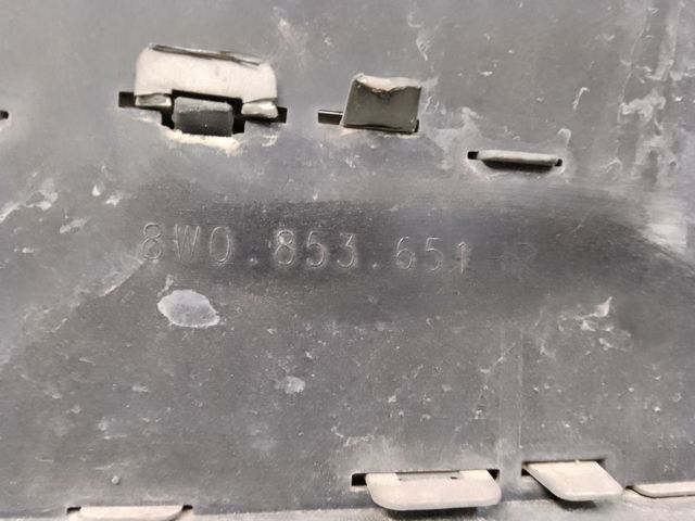VAG 8W0853651BR Решетка радиатора в наличии Днепр