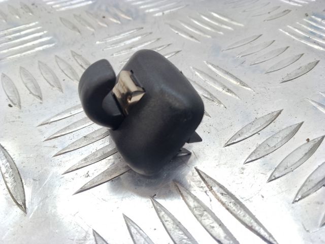 VAG 8W0857562A4PK Фиксатор солнцезащитного козырька в наличии Полтава