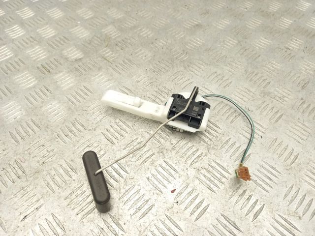 8W0919047F VAG Датчик уровня топлива в баке правый купить в Кривой Рог