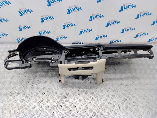 Панель передняя "торпедо" 8W1857001KMBX VAG