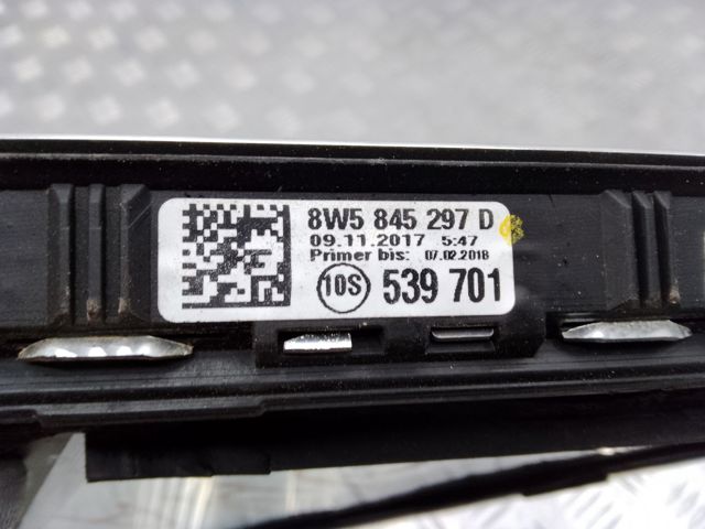 Задняя форточка левая 8W5845297DNVB VAG
