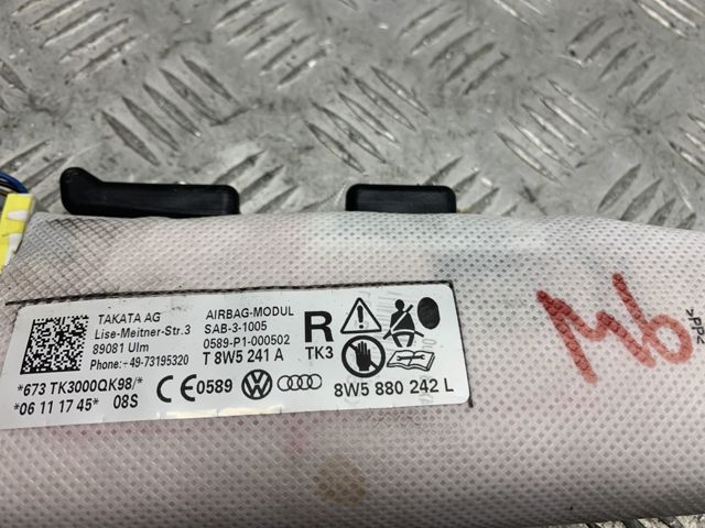 Подушка безопасности AIRBAG спинки сиденья, правого 8W5880242L VAG