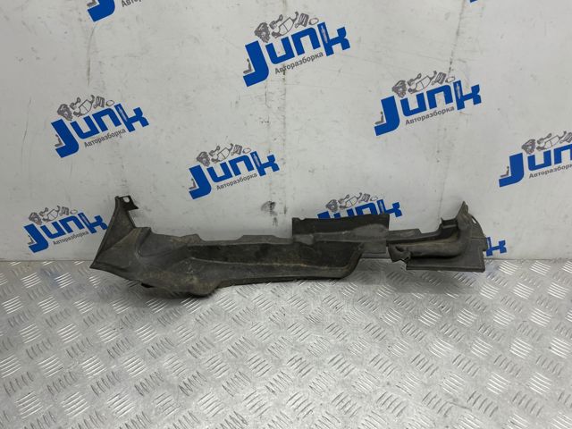 Заглушка жабо боковая 8W6821169C VAG