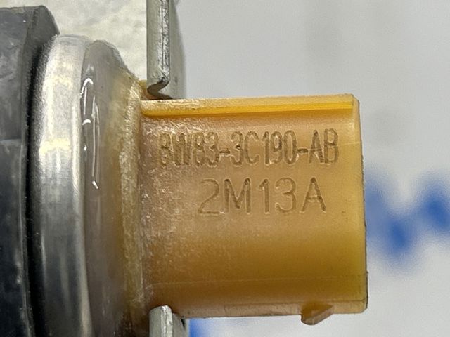 8W833C190AB Датчик продольного ускорения купить Черкассы