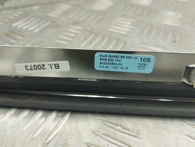 VAG 8W88537042ZZ Молдинг крыши правый в наличии Николаев