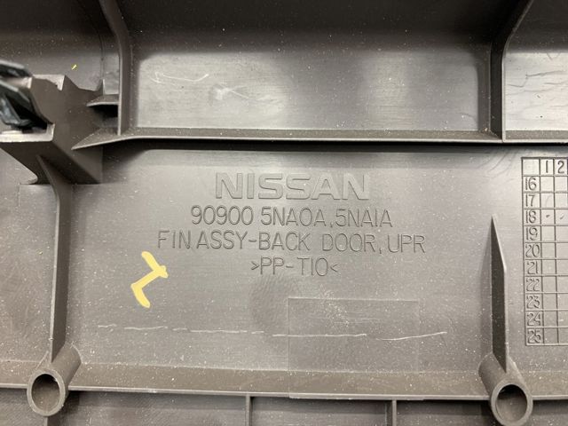 909005NA0A Обшивка (облицовка) крышки багажника (двери 3/5-й задней) купить Украина