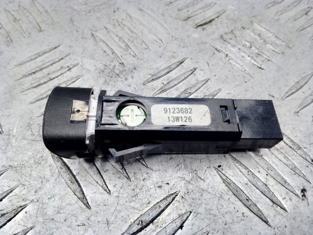 9123682 VOLVO Кнопка включения аварийного сигнала купить в Львов
