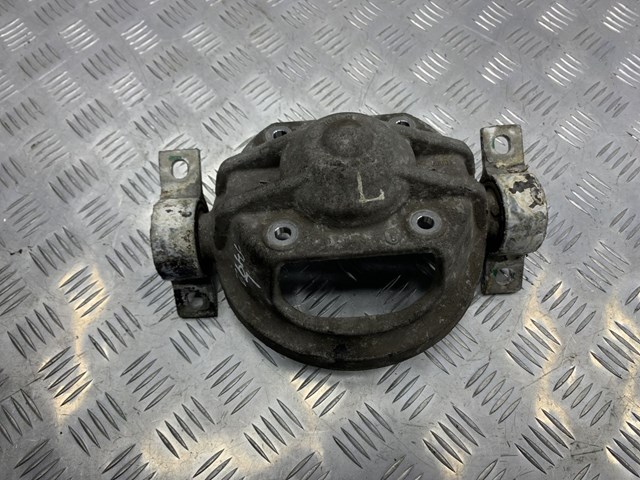 Опора заднего амортизатора 95533301530 PORSCHE