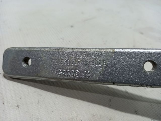 PORSCHE 95551230200 Петля задней двери в наличии Запорожье