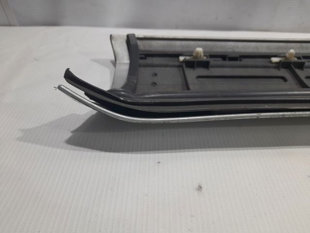 95555966501G2X PORSCHE Молдинг двери передней левой купить в Запорожье