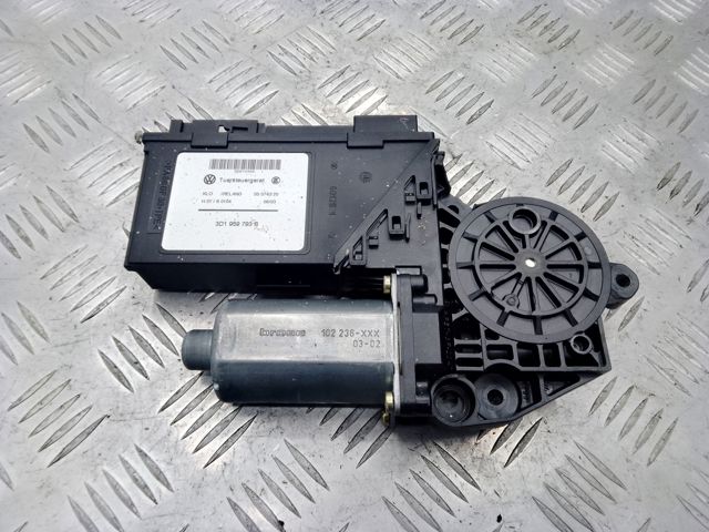 95562470102 VAG Мотор стеклоподъемника двери передней левой купить в Чернигов