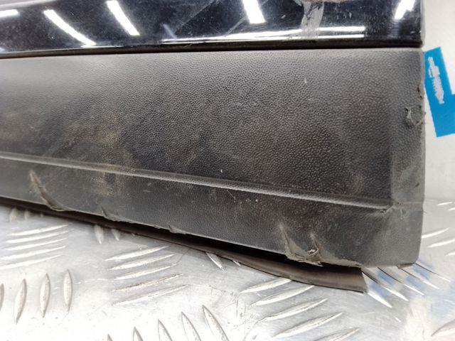 Молдинг двери передней левой нижний 95855978704G2X PORSCHE