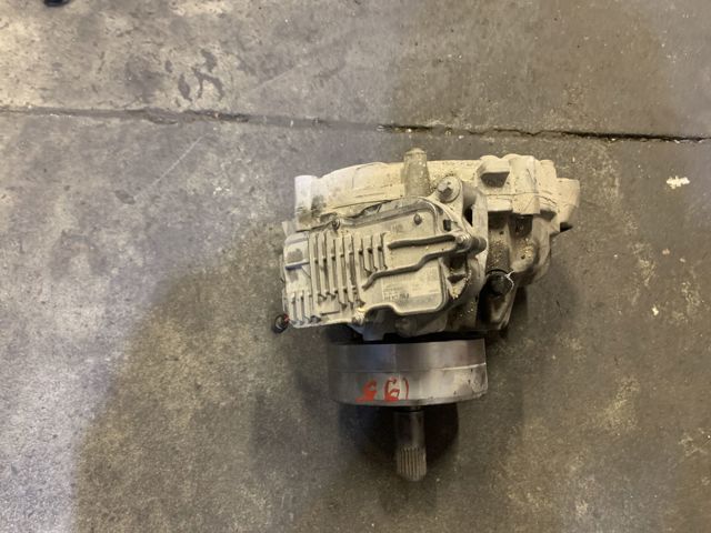 Раздатка (коробка раздаточная) 95B341010 VAG