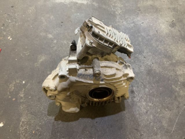 PORSCHE 95B341010 Раздатка в наличии Украина