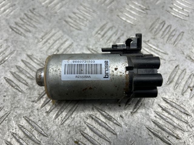 MERCEDES 966072103 в наличии Кривой Рог