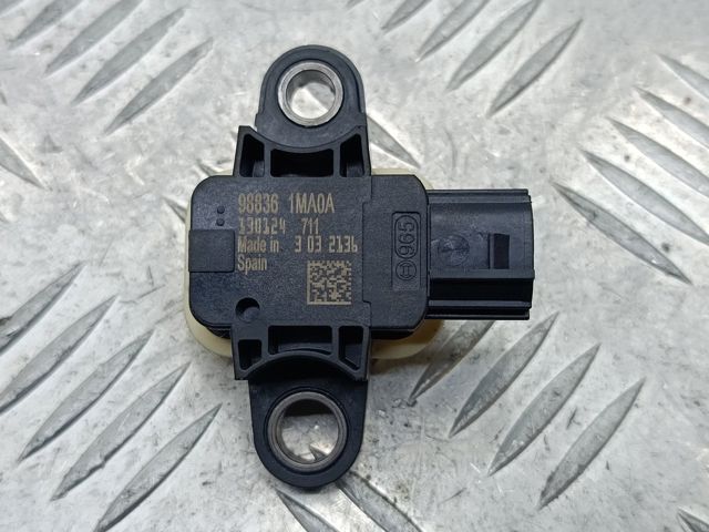 Датчик AIRBAG передний 988363JA8A NISSAN
