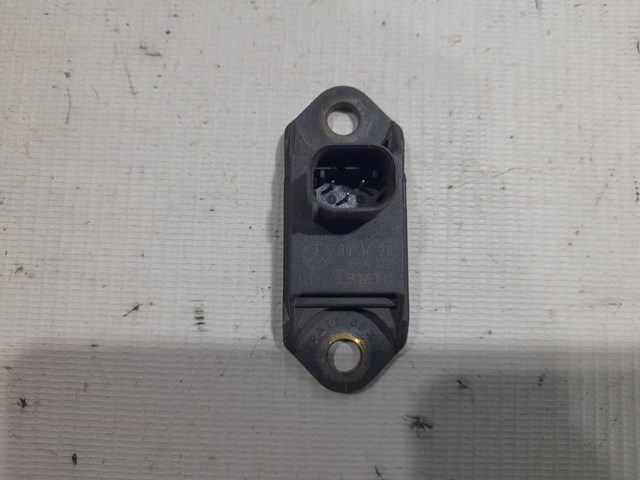 Датчик руля A0015428018 MERCEDES