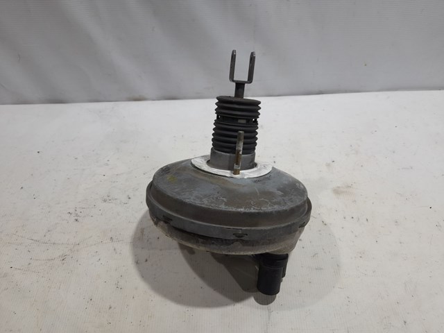 Вакуумный усилитель тормозов A0054302030 MERCEDES