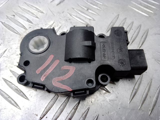 Привод заслонки печки A0999067502 MERCEDES