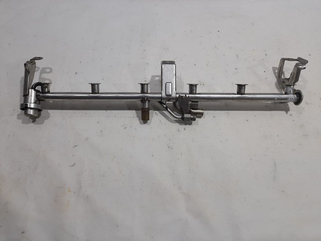 A1040701395 MERCEDES Распределитель топлива (рампа) купить в Полтава