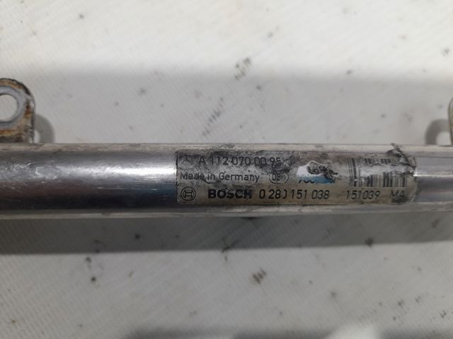 Рампа форсунок системы впрыска топлива A1120700095 MERCEDES