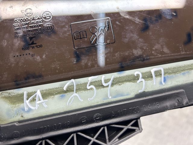 Задняя форточка правая A1177300218 MERCEDES