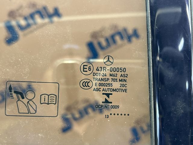 MERCEDES A1177300218 Стекло-форточка двери задней правой в наличии Николаев