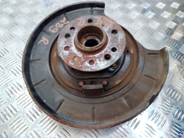 A1643500808 MERCEDES Цапфа задняя правая купить в Ужгород