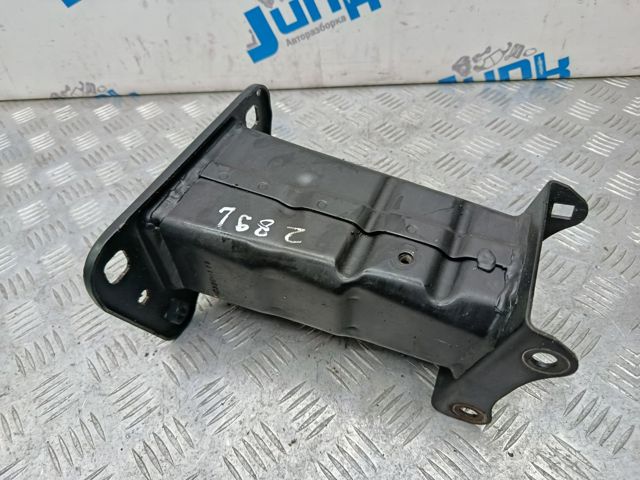 Кронштейн усилителя переднего бампера A1646201931 MERCEDES