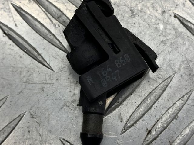 A1648600947 MERCEDES Форсунка омывателя стекла лобового левая купить в Черновцы