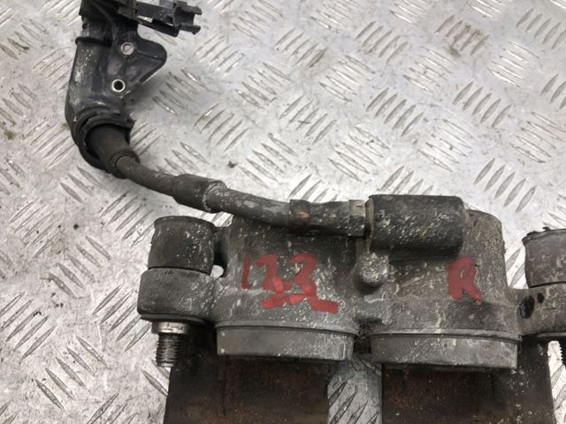 Суппорт тормозной, передний, правый A1664210481 MERCEDES