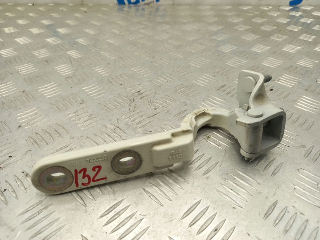 Завеса задней двери, ляды A1667400237 MERCEDES