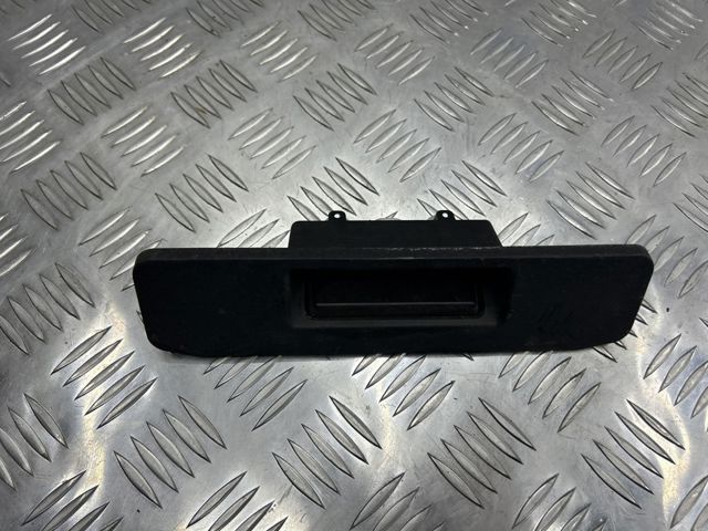 Ручка ляды, наружная A1667500493 MERCEDES