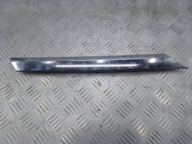 Облицовка радиатора A1668880985 MERCEDES