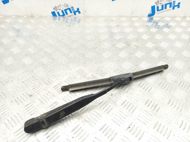 Поводок дворника заднего стекла A1688201044 MERCEDES