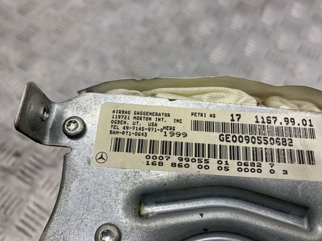Подушка безопасности боковая A1688600005 MERCEDES