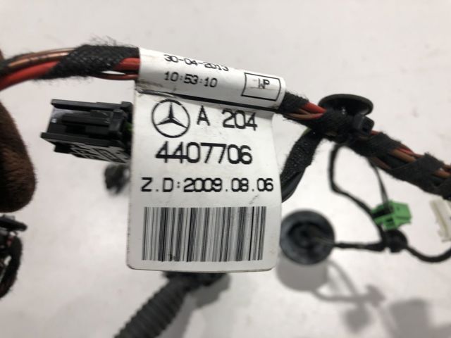 Жгут проводов задней двери A2044407706 MERCEDES