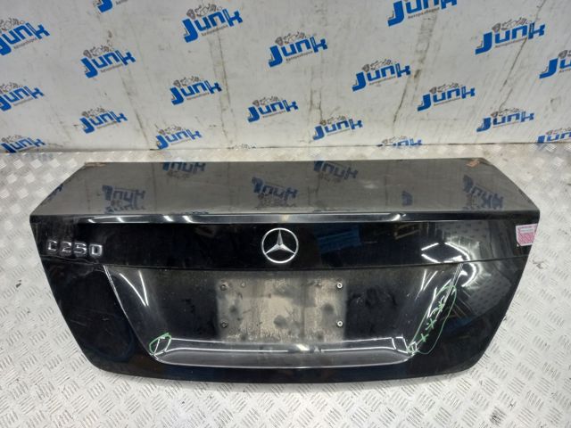 Крышка багажника A2047500075 MERCEDES