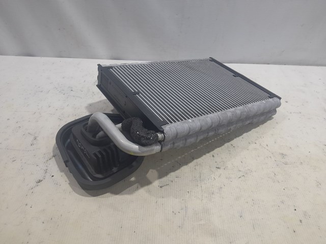 A2048300058 MERCEDES Испаритель кондиционера купить в Киев