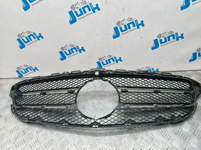 MERCEDES A2058804202 Решетка радиатора в наличии Ужгород