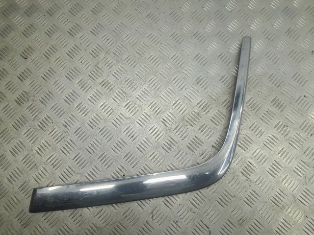 Молдинг бампера переднего левый A2108800536 MERCEDES