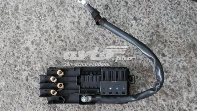Коробка предохранителей A2115452301 MERCEDES