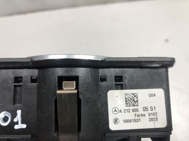 Переключатель света фар на "торпедо" A21290505519107 MERCEDES