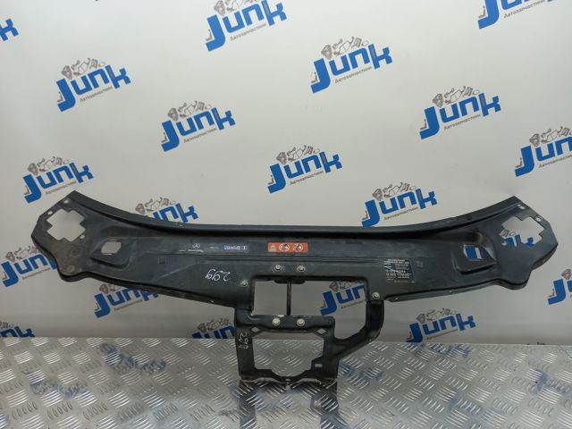 Суппорт радиатора верхний A2216200072 MERCEDES