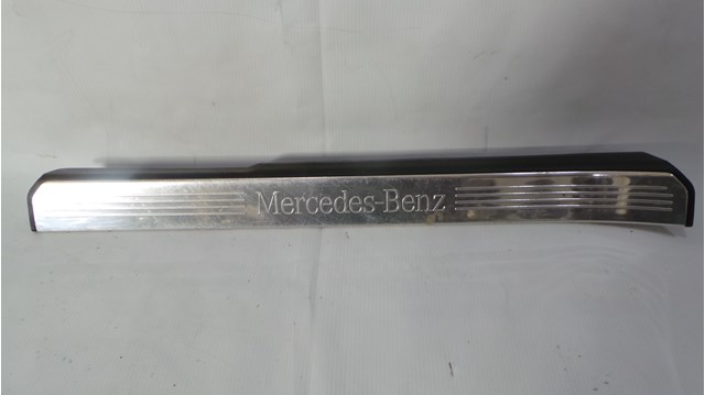 Накладка  порога внутренняя  левая для mercedes benz w221 s-klasse 2005-2013 A2216800135