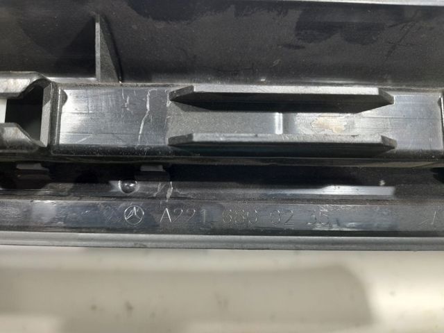 A2216800235 MERCEDES Накладка дверного порога внутренняя передняя правая купить в Чернигов