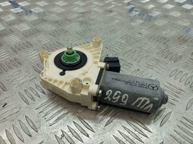 Привод электростеклоподъемника передний A2218202742 MERCEDES